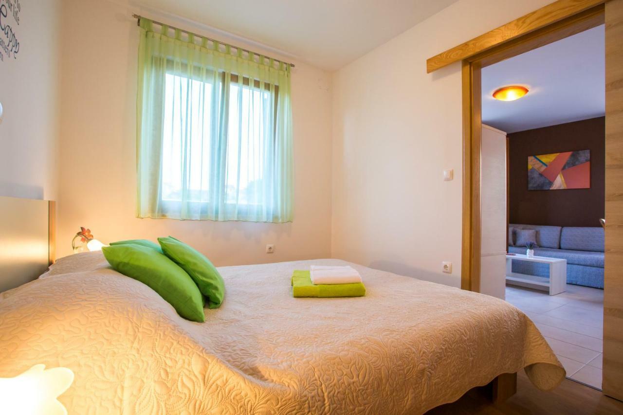 PUY Apartman Irena מראה חיצוני תמונה