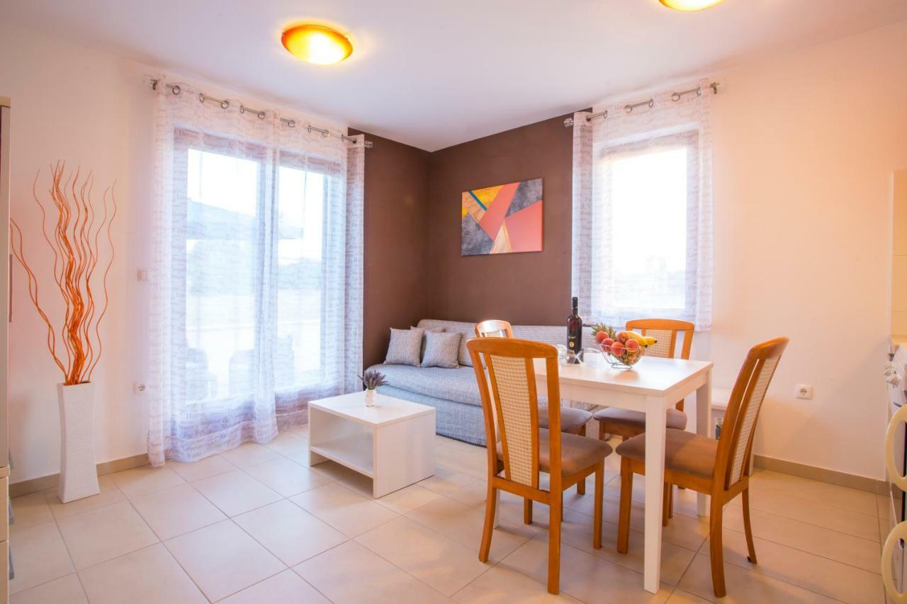 PUY Apartman Irena מראה חיצוני תמונה