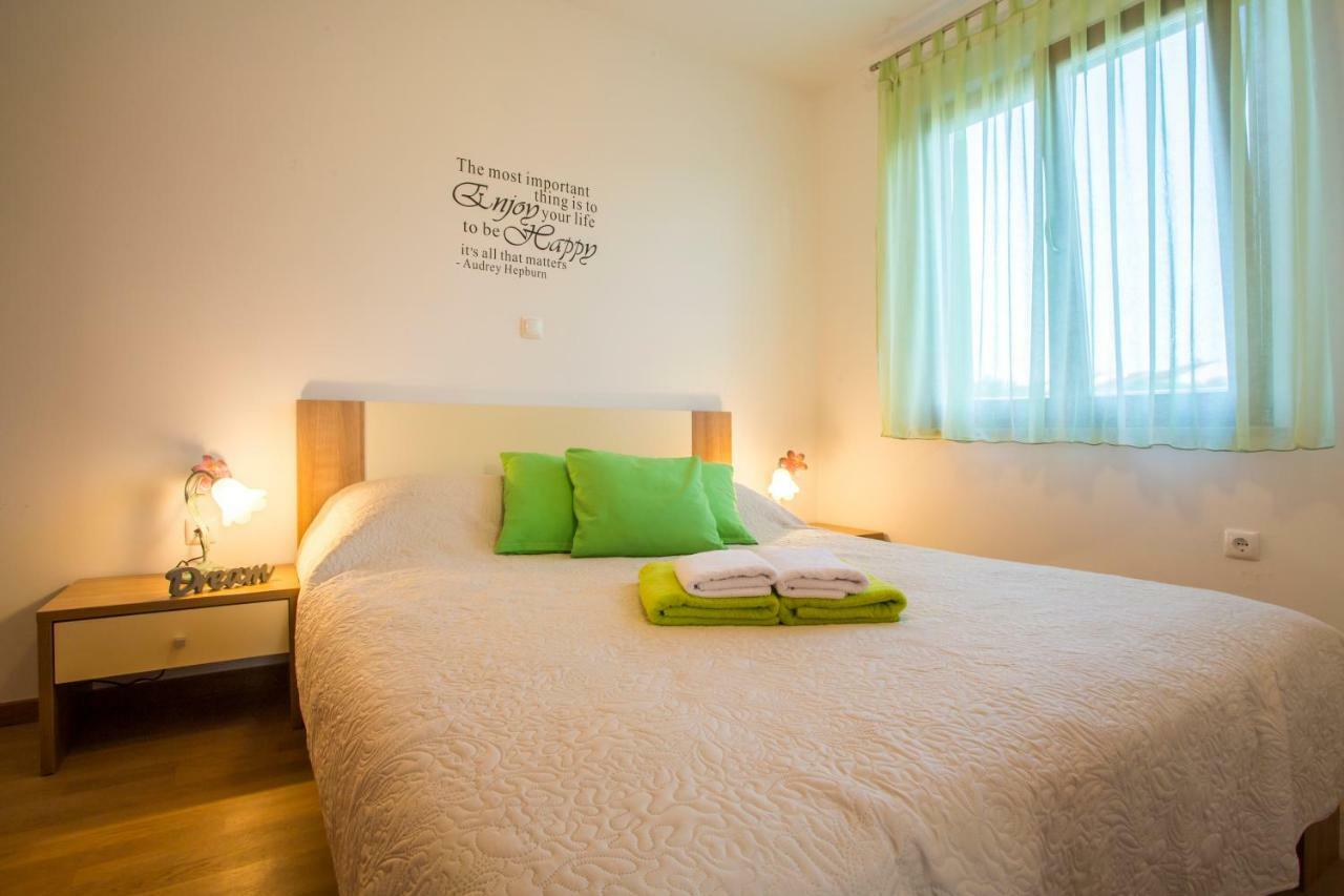 PUY Apartman Irena מראה חיצוני תמונה